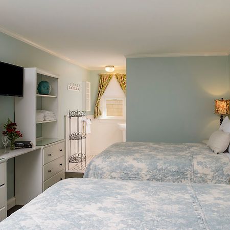Madison Inn Оук-Блаффс Экстерьер фото